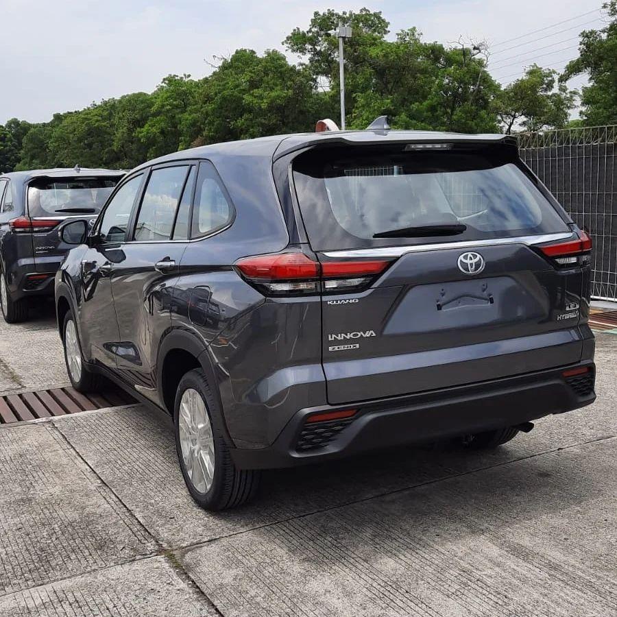 丰田新MPV Innova实车曝光，海外售价约19万元起
