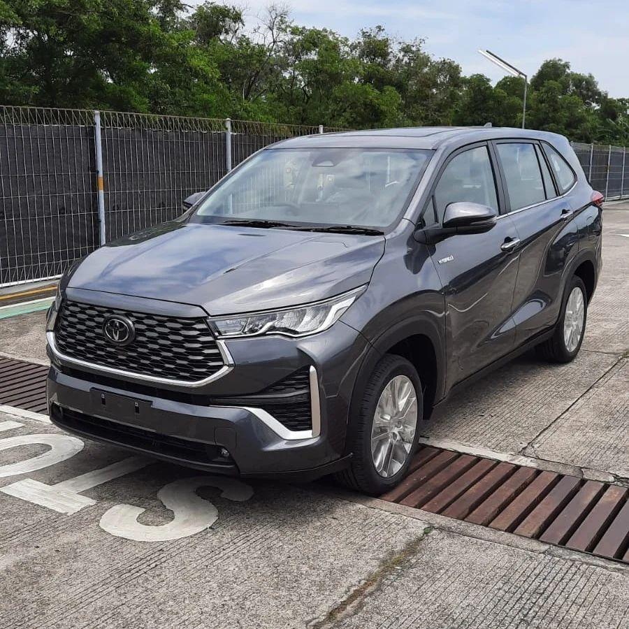 丰田新MPV Innova实车曝光，海外售价约19万元起