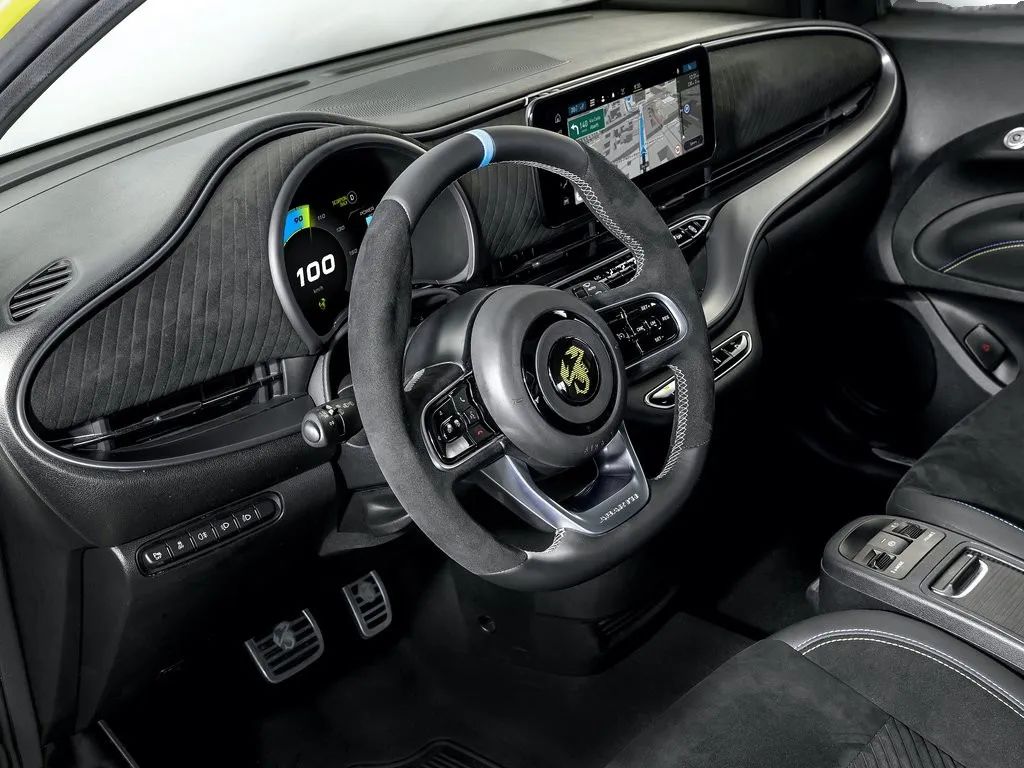 Abarth 500e正式发布 国内的土豪们要考虑平行引入吗？