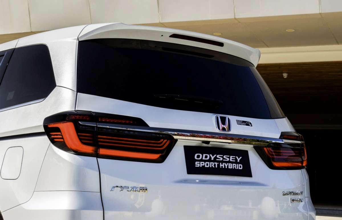 中型MPV新车——奥德赛锐·御享四座版上市！