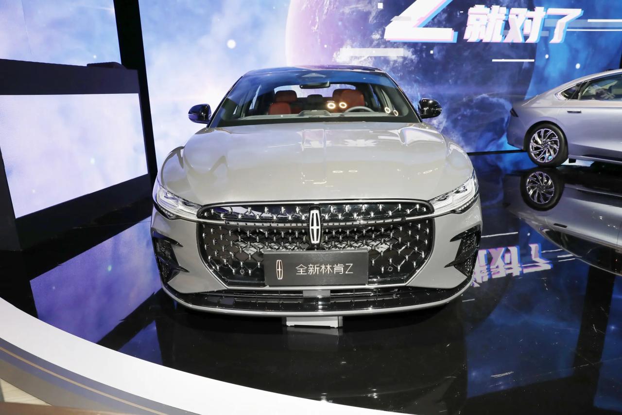 25.48万元起 林肯Z新增车型上市 两种外形可选