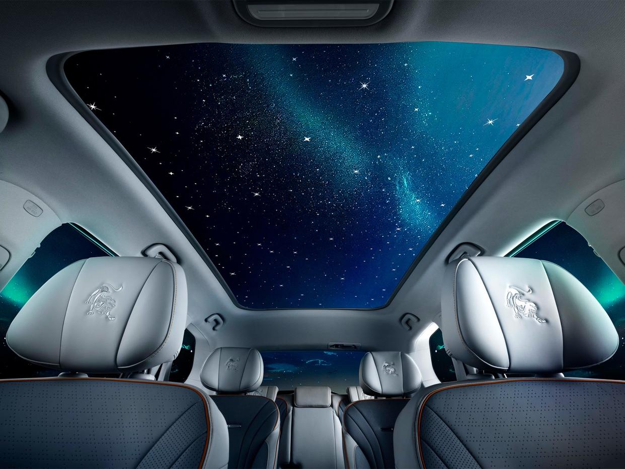 5星安全MPV，1.5T飚出197马力，11.99万起，风行游艇实力如何？