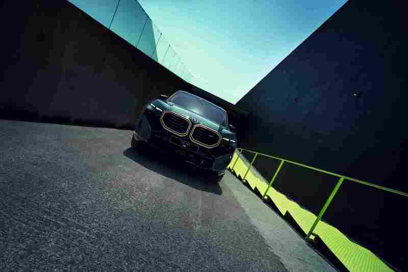 BMW M高性能车型开启电动化进程，创新BMW XM率先搭载混动系统