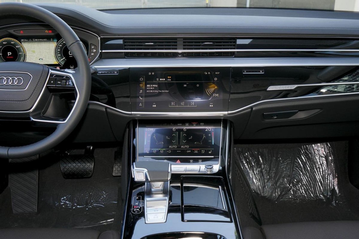 布局豪华车市场，售价111.78万，搭载3.0T插混，解析奥迪A8 PHEV