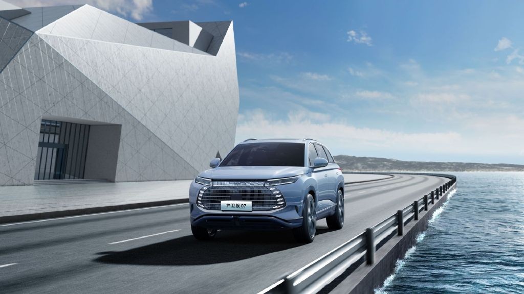 25万左右买新能源中型SUV 比亚迪护卫舰07和问界M5怎么选？
