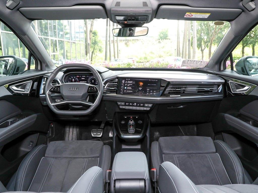 纯电豪华SUV，三电系统质保8年，29.99万起，奥迪Q4 e-tron如何？