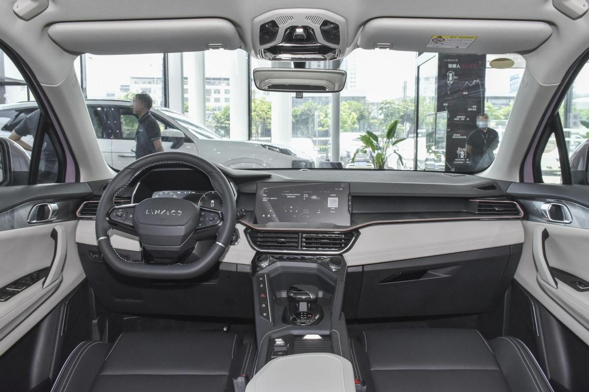 解析领克06 PHEV：搭载1.5T插混动力，整车造型时尚