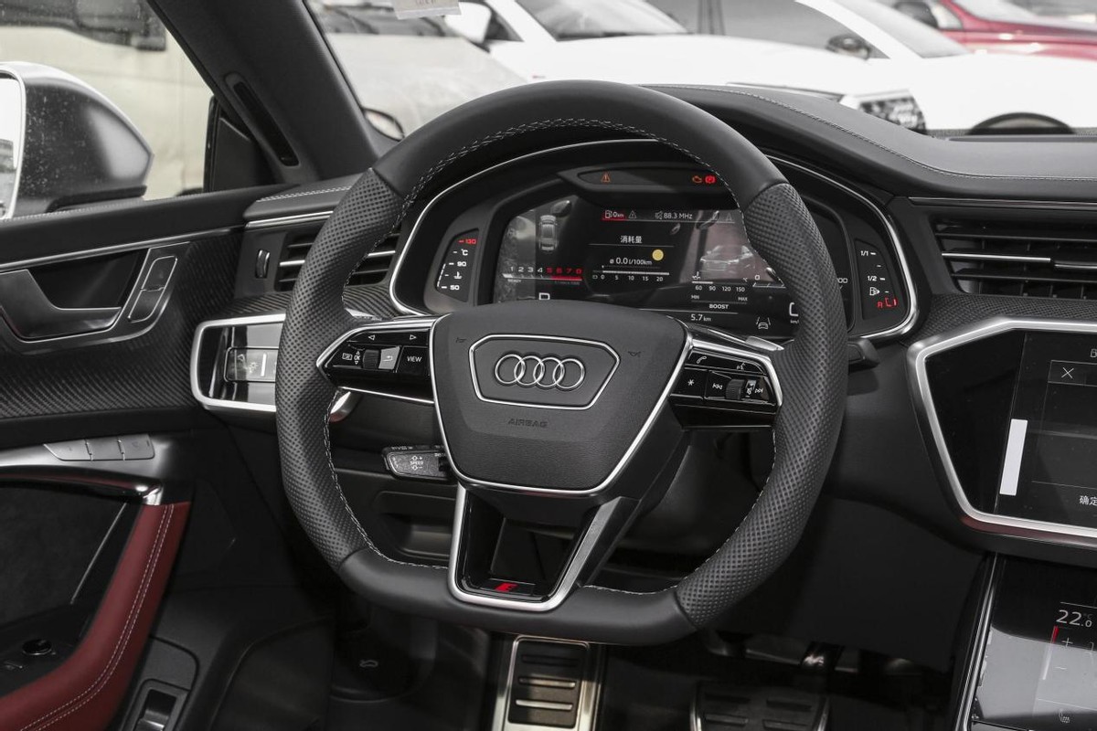 BBA中的大溜背,搭载2.9T V6发动机,解析售价过百万的奥迪S7