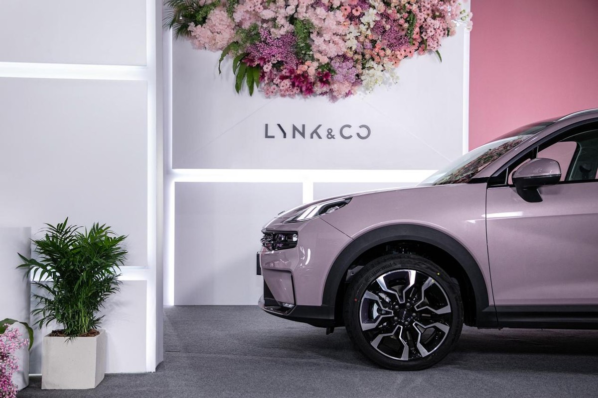 解析领克06 PHEV：搭载1.5T插混动力，整车造型时尚