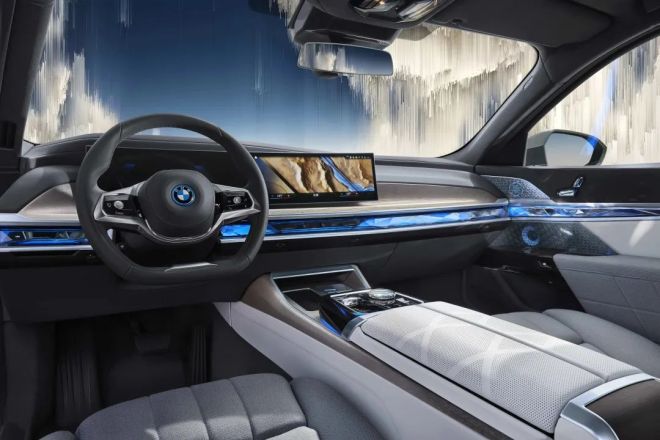 创新纯电动BMW i7领衔 宝马将电动化、数字化进行到底|汽势焦点