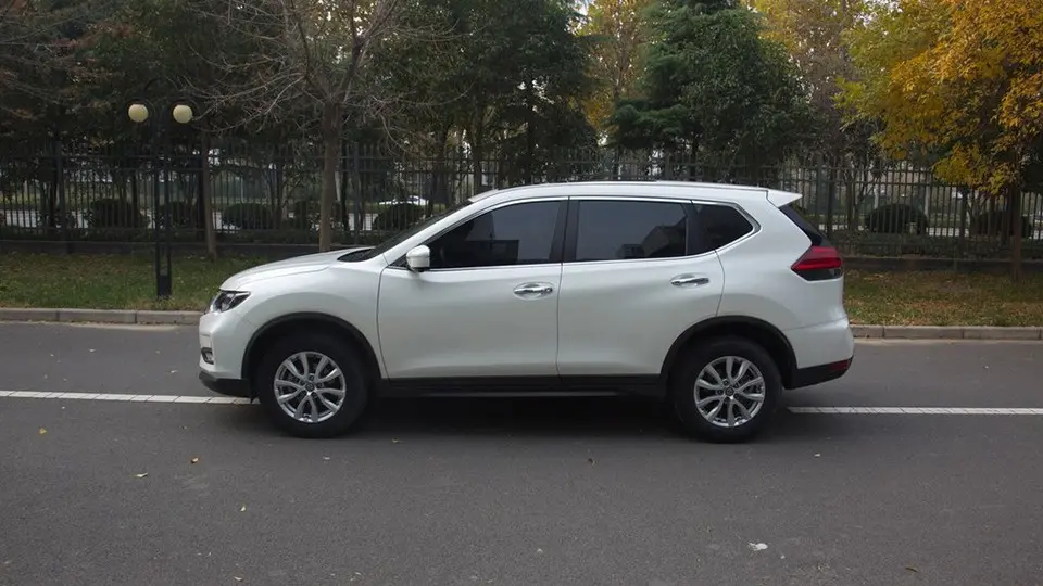 能成为日产的希望吗？2.0L+CVT，对标本田CR-V，体验奇骏·荣耀