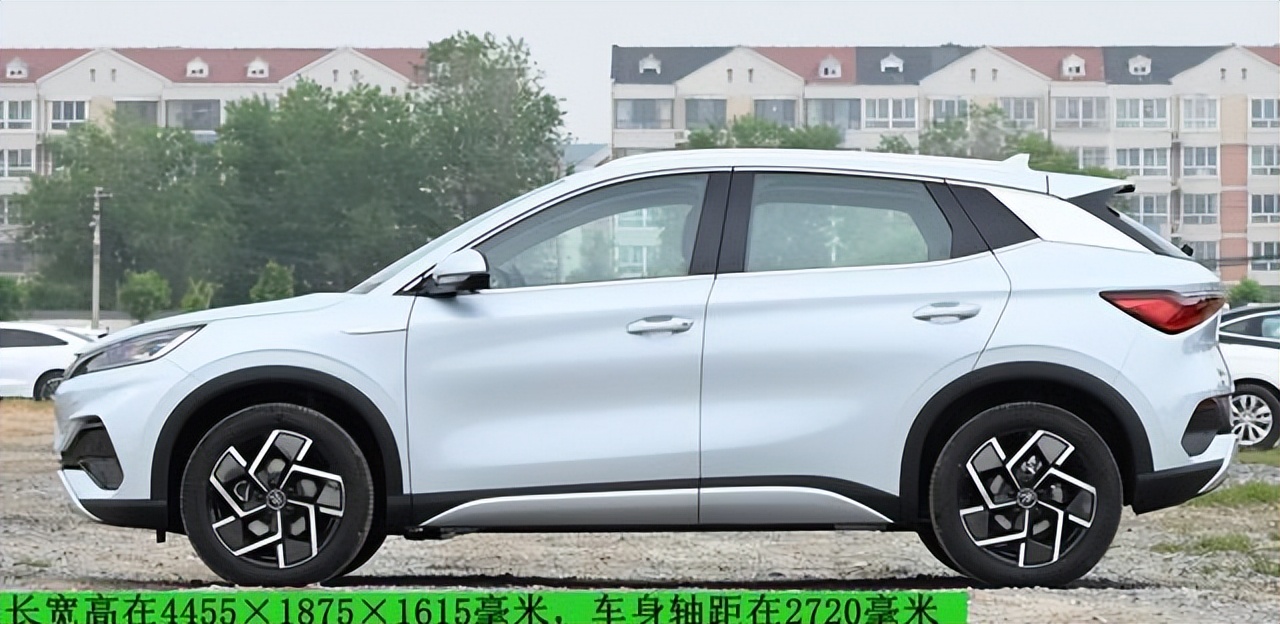 月销量破2万纯电续航510km 体验比亚迪元PLUS
