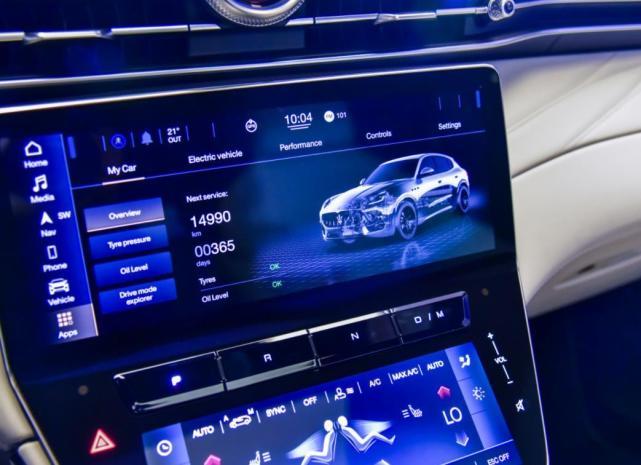 玛莎拉蒂拿出王牌中型SUV，全新设计，330马力带声浪，挑战Macan