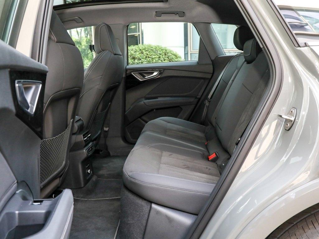 纯电豪华SUV，三电系统质保8年，29.99万起，奥迪Q4 e-tron如何？