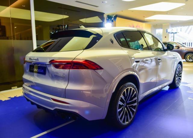 玛莎拉蒂拿出王牌中型SUV，全新设计，330马力带声浪，挑战Macan