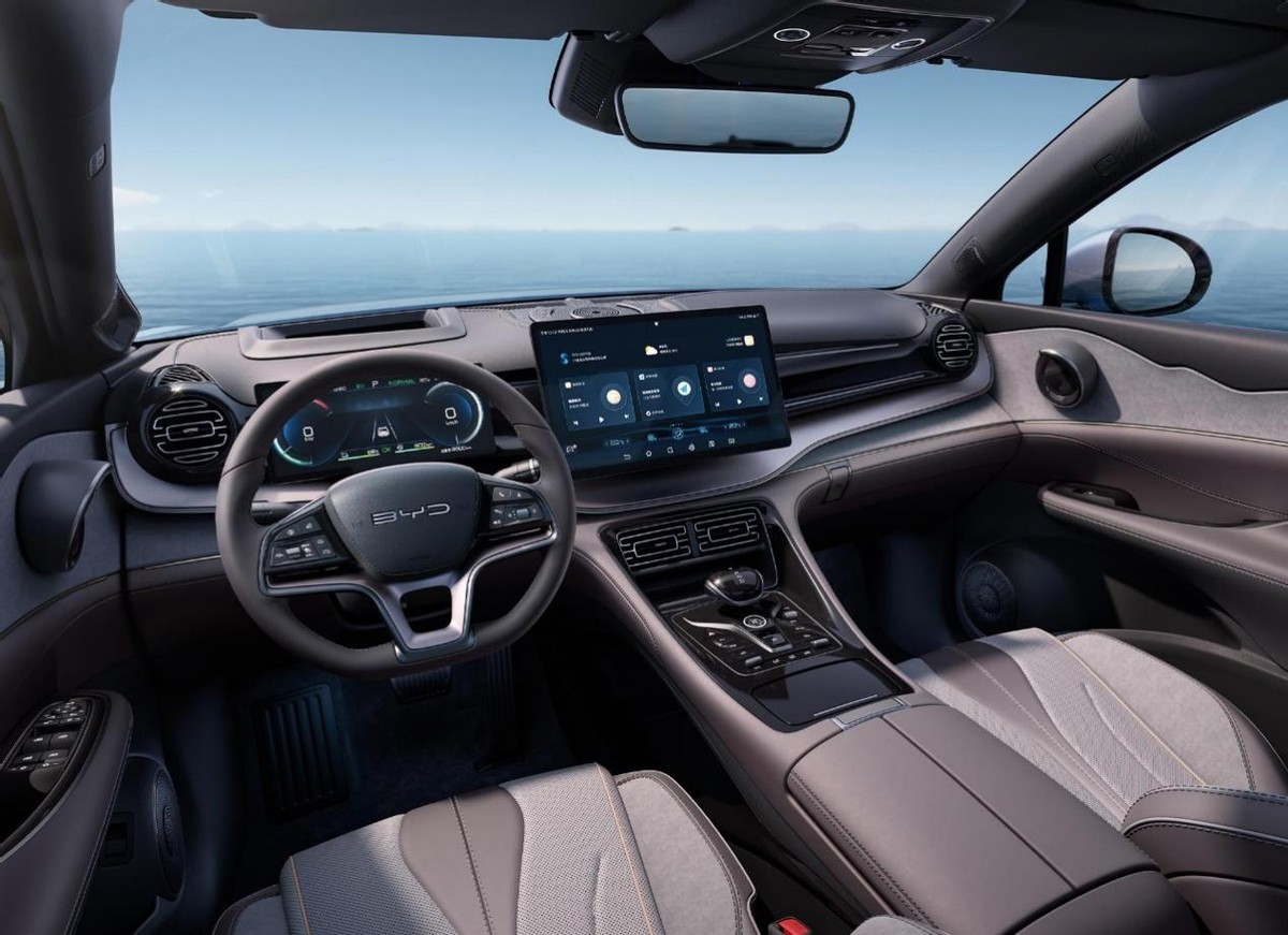 25万左右买新能源中型SUV 比亚迪护卫舰07和问界M5怎么选？