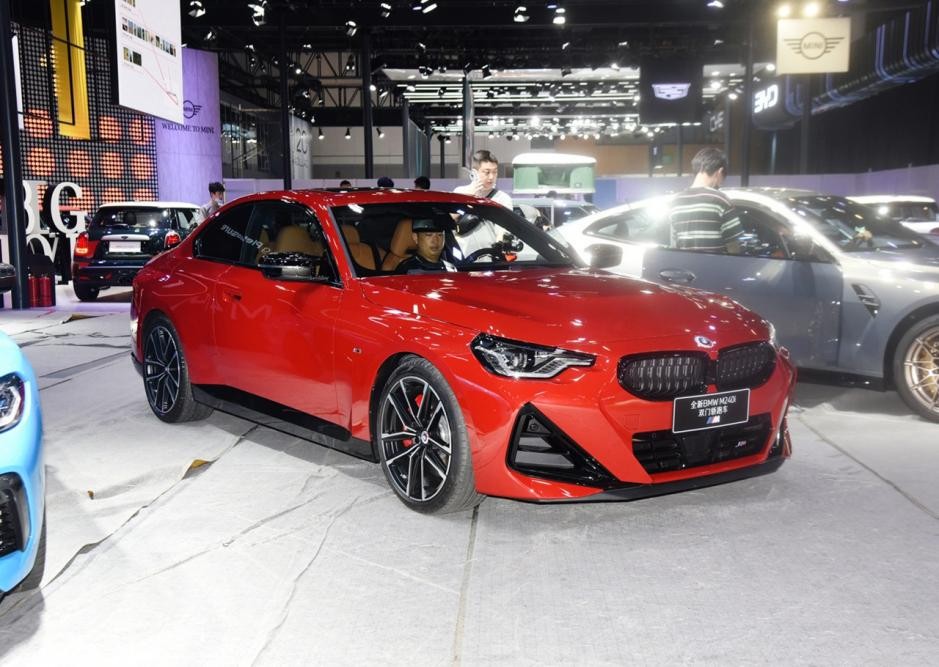 宝马M240i配3.0T六缸发动机，售价41.98万，不贵