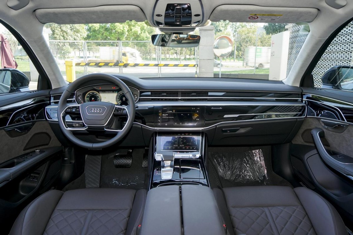 布局豪华车市场，售价111.78万，搭载3.0T插混，解析奥迪A8 PHEV