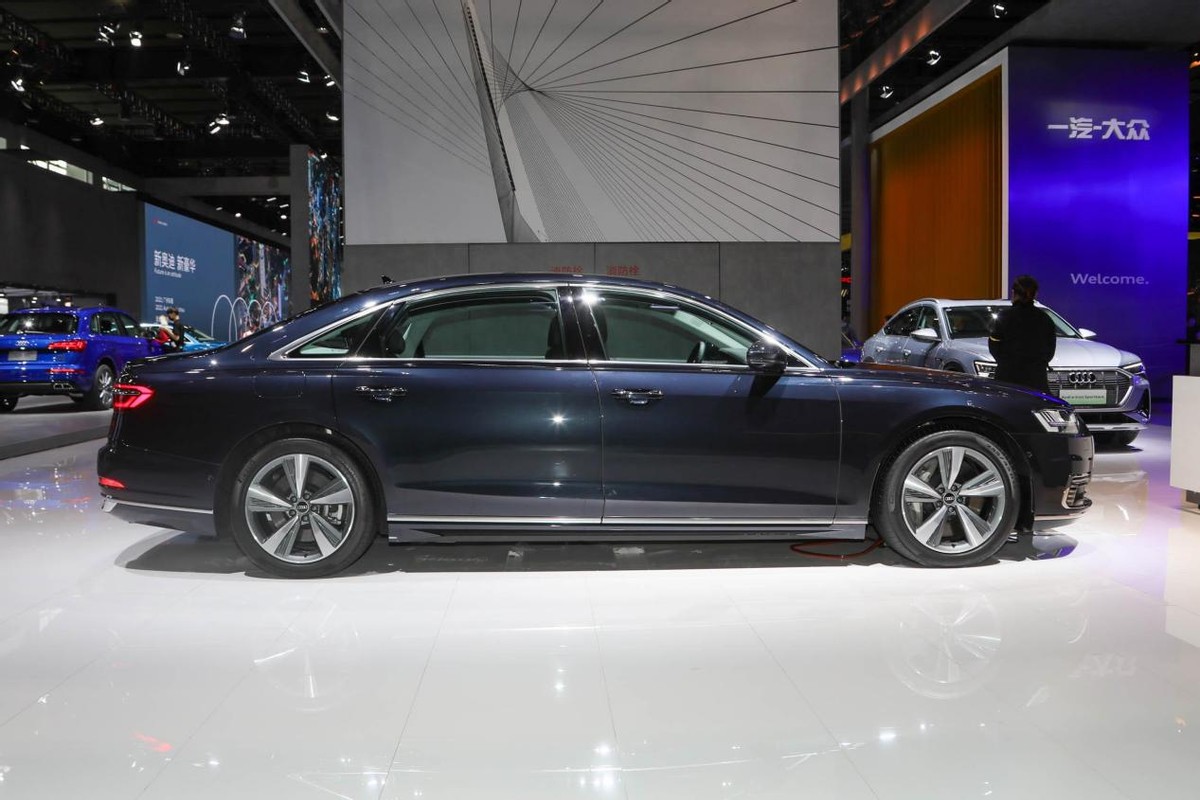 布局豪华车市场，售价111.78万，搭载3.0T插混，解析奥迪A8 PHEV