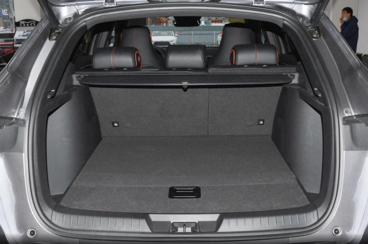 想买家用省油SUV，宋PLUS DM-i和本田CRV，谁更胜一筹？