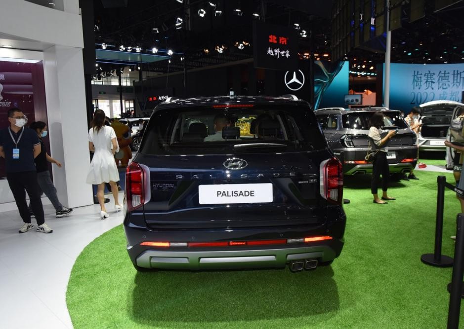 现代的帕里斯帝，3.5L V6配8AT，动力很强