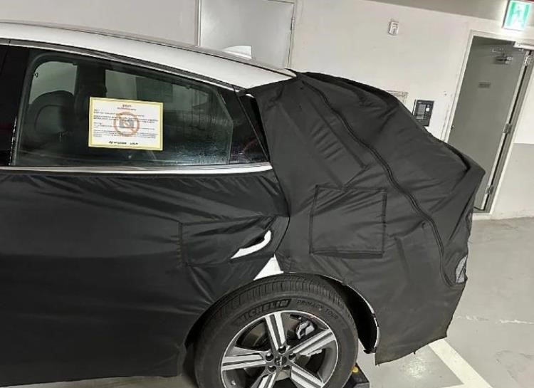 宝马X6竞品来袭 捷尼赛思GV80 Coupe实车图曝光