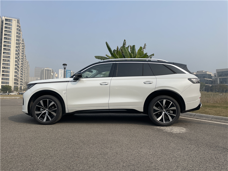 实拍一汽-大众揽巡：27.49万起，除了大，还有啥卖点？