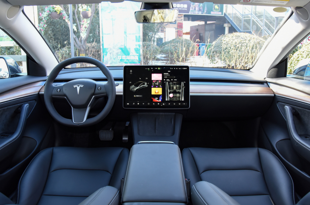 特斯拉MODEL 3“瞄准”比亚迪海豹，谁才是20万级最优选？