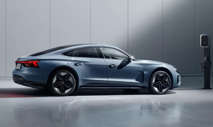 奥迪最贵电动车预售148万元，奥迪RS e-tron GT值吗？