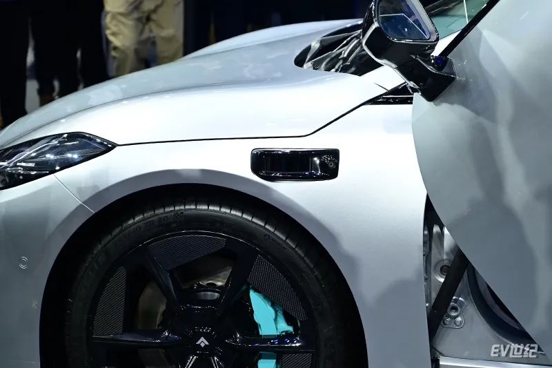 “比Model 3贵，但你们会选我”，实拍广汽埃安Hyper GT纯电轿跑车