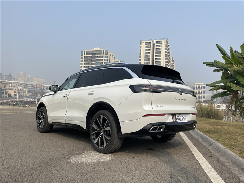 实拍一汽-大众揽巡：27.49万起，除了大，还有啥卖点？