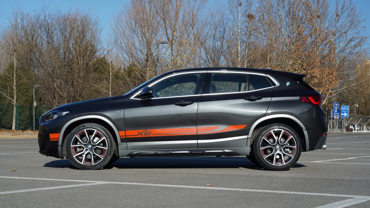 试驾宝马X2：品牌最具个性SUV，轻松好开，身手矫健