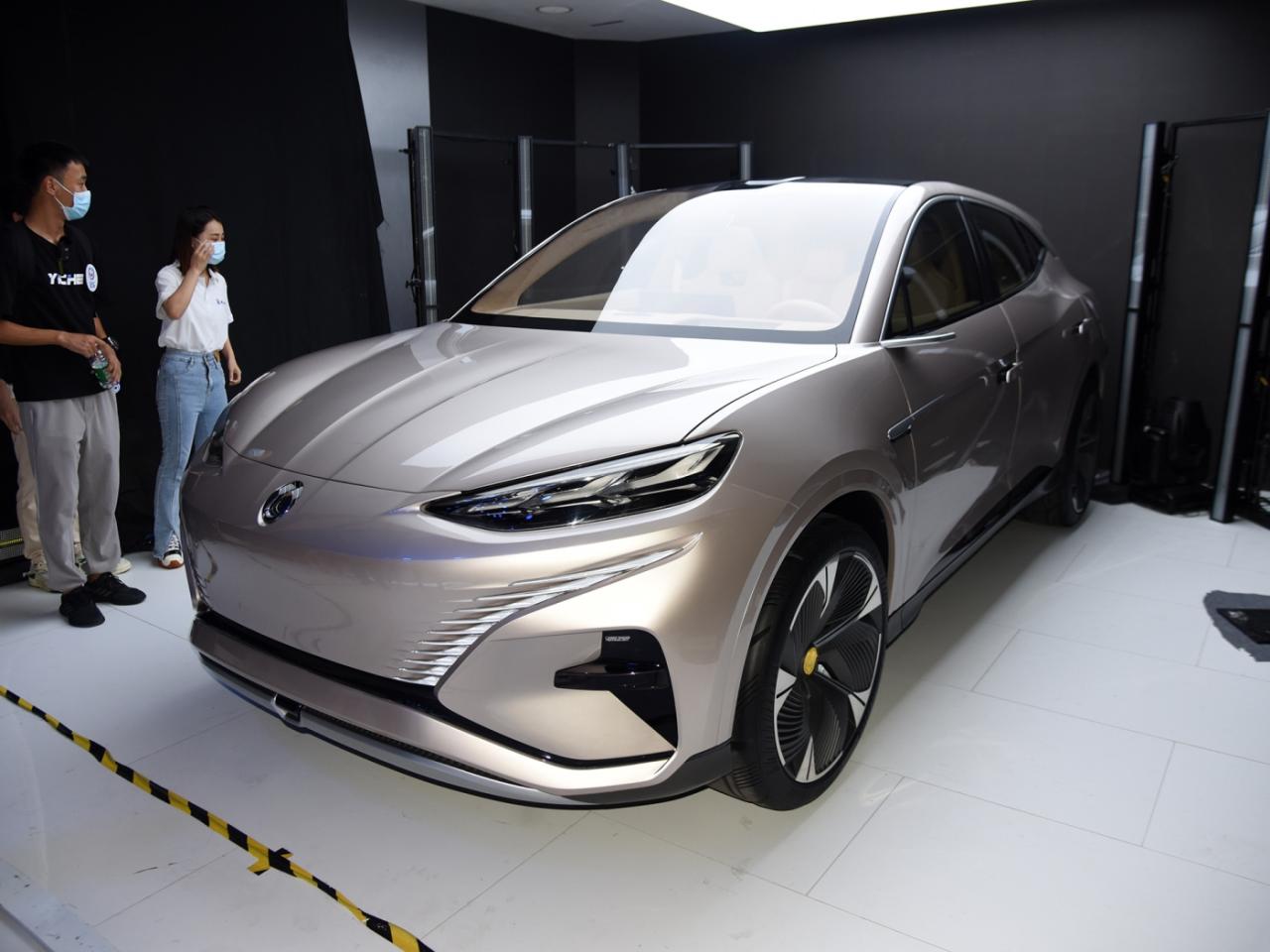 腾势全新SUV曝光，3秒级破百，能否竞争特斯拉Model Y？
