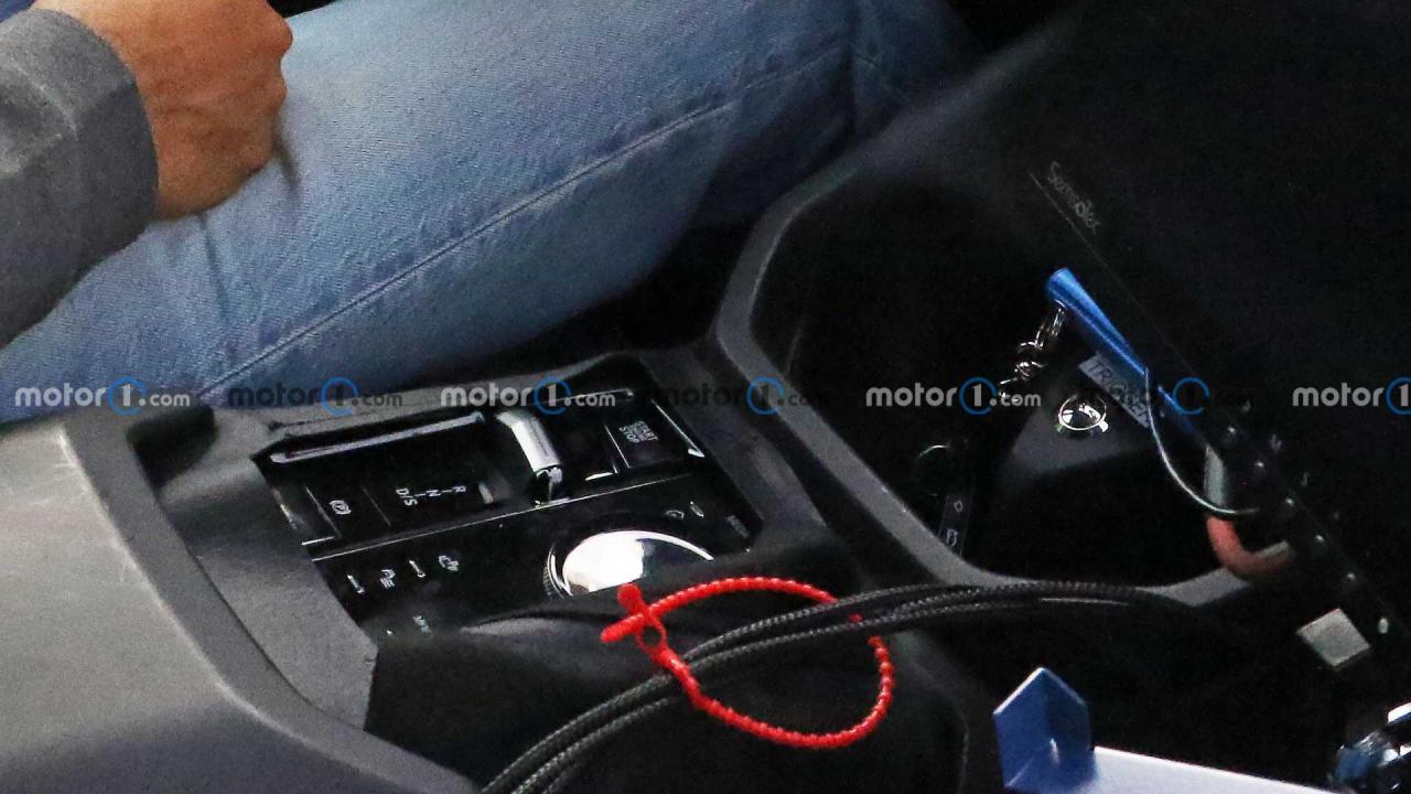 配双联屏 全新宝马X3内饰谍照首曝 毫无惊喜？