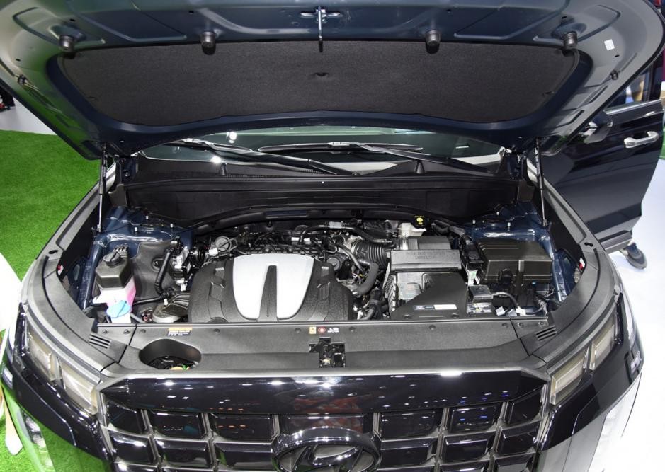 现代的帕里斯帝，3.5L V6配8AT，动力很强
