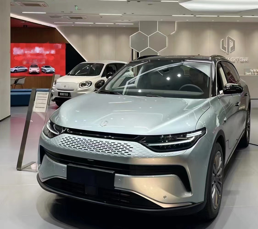 零跑C11增程版到店，续航可超1000公里，工况油耗6.8L，即将预售