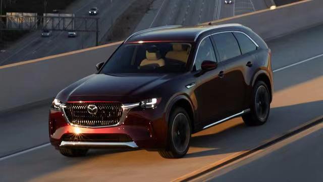 全新旗舰SUV CX-90发布，搭载3.3T发动机