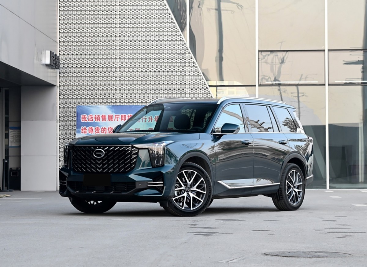 20万预算选2.0T大尺寸SUV 长安CS95PLUS对比广汽传祺GS8
