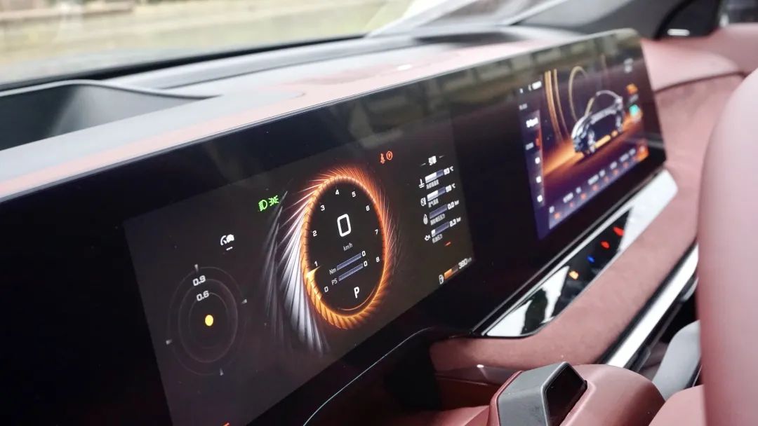 2.0T+9AT，还有电子限滑差速器加持，MG7动态体验有惊喜