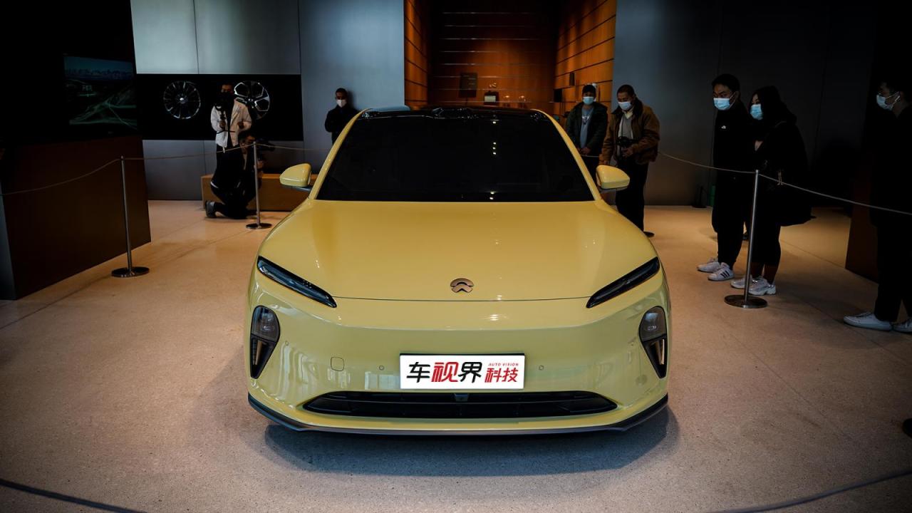 预售32.29万起的岚图追光4月将上市 能否与蔚来ET7对垒？