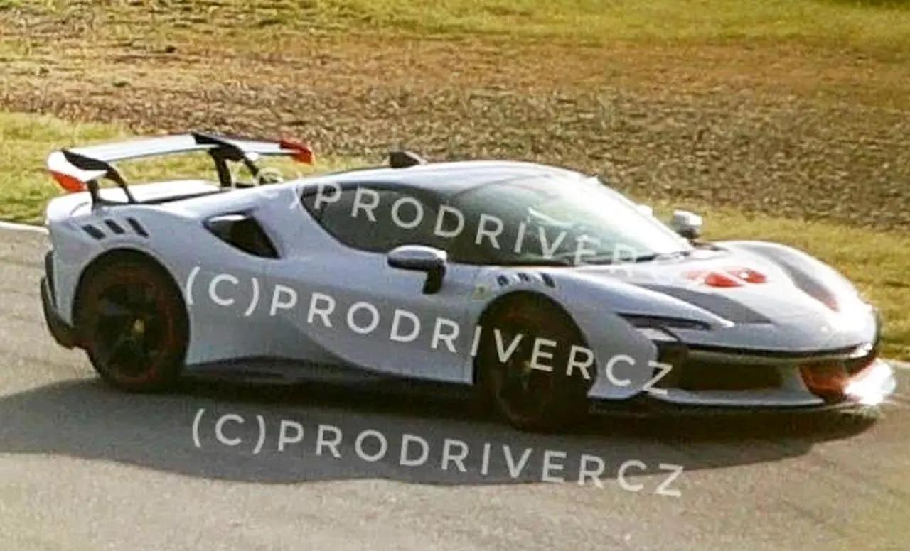 3.9T V8双涡轮，或命名为“LM”，法拉利SF90高性能版实车曝光