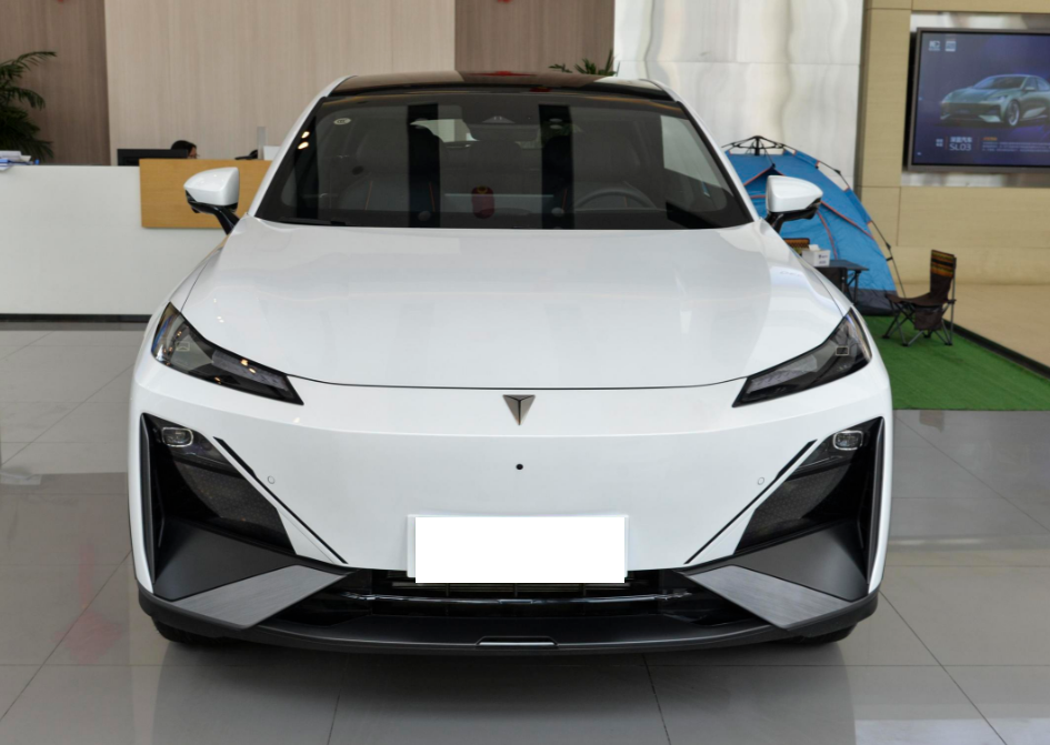 深蓝S7：又一款内卷车型，起售14.99万实力如何？