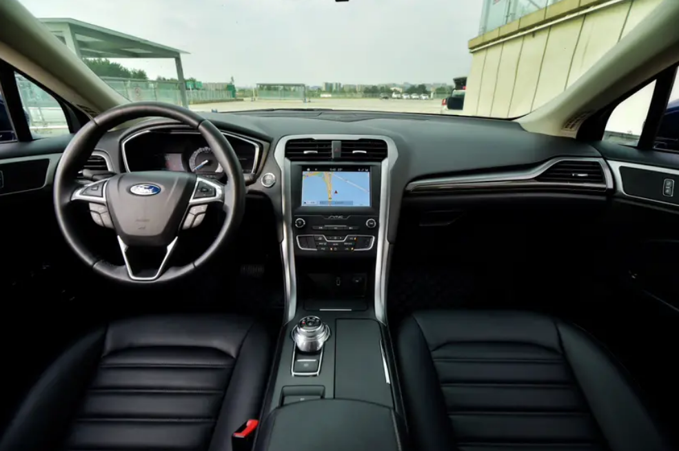 二手车：实拍蒙迪欧PHEV，一共跑了5.01万公里！