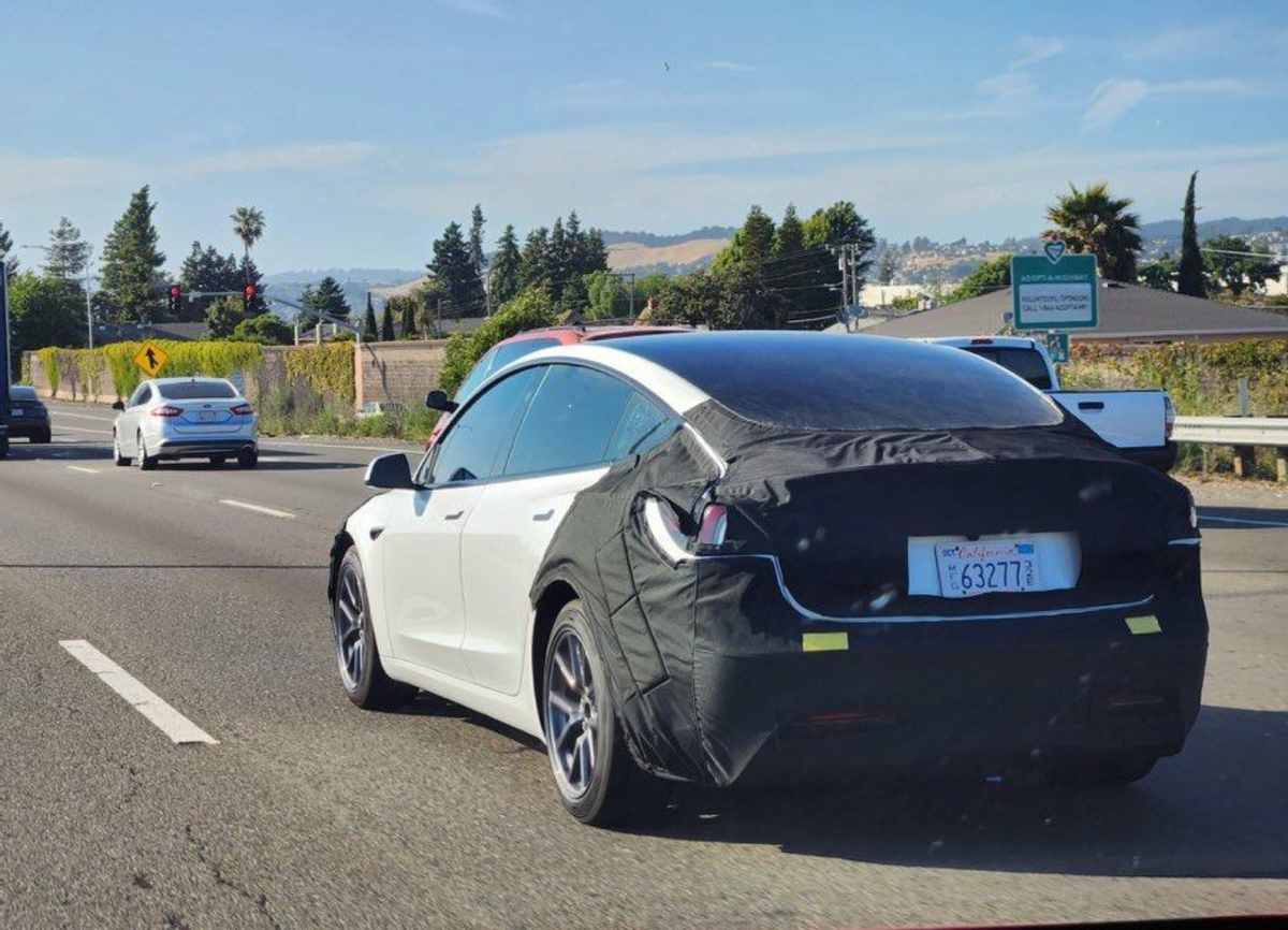 有望9月公布售价，10月交付，新款特斯拉Model 3已经吊足胃口？