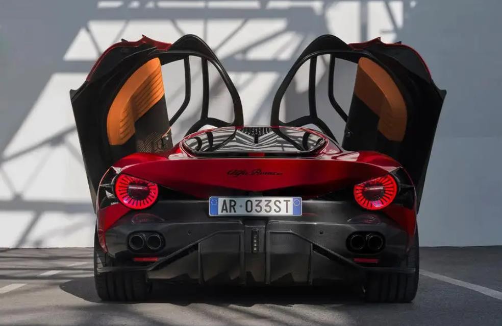 解读阿尔法罗密欧33 Stradale，全球限量33台，极速333km/h
