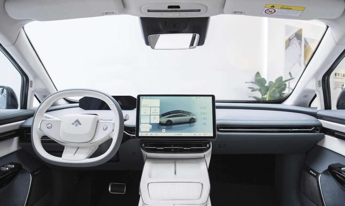应声新款Model 3涨价！昊铂GT加推710km版本，降价2万！