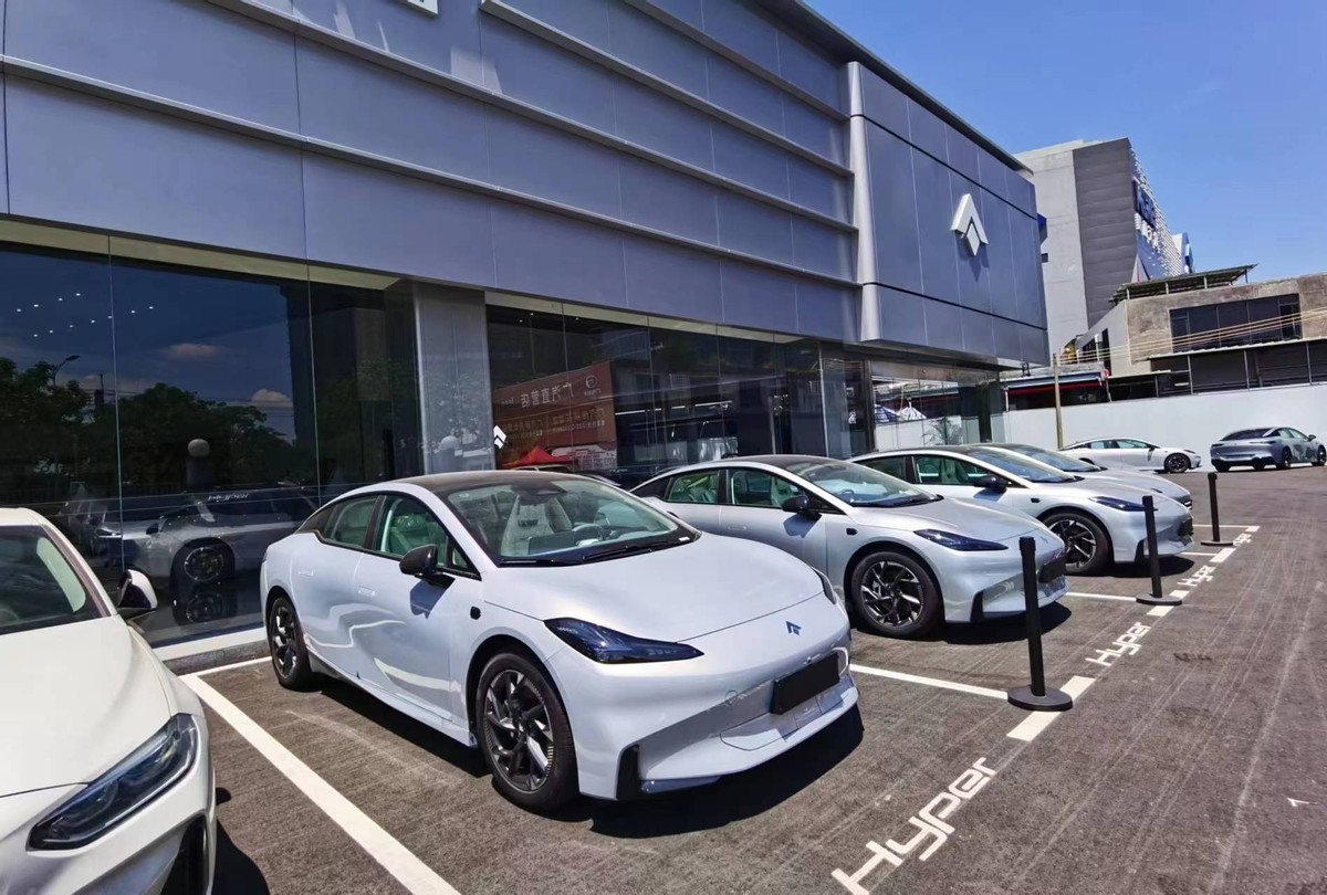 应声新款Model 3涨价！昊铂GT加推710km版本，降价2万！