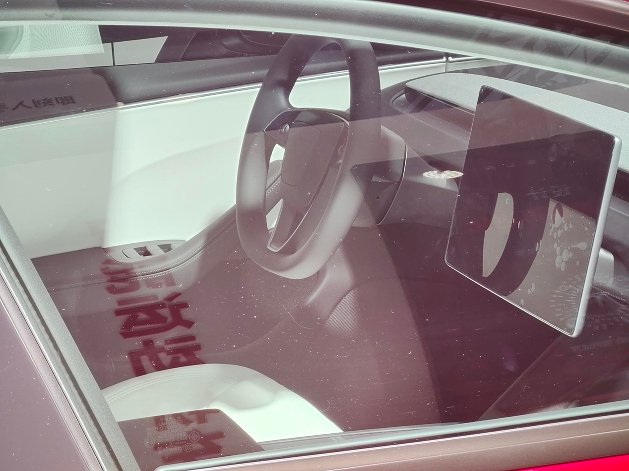 抢先实拍新款Model 3：没有雷达，没有换挡杆！你能接受吗？