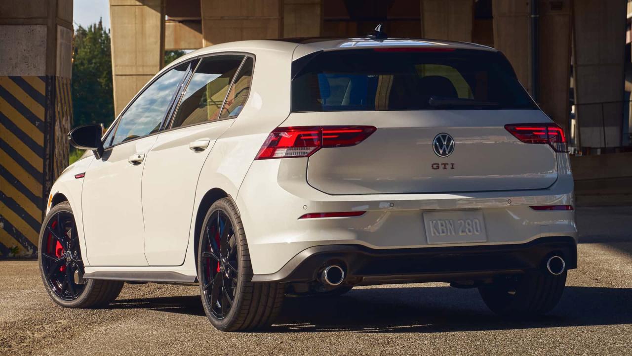 大众高尔夫GTI 380手动版官图发布，运动效果明显