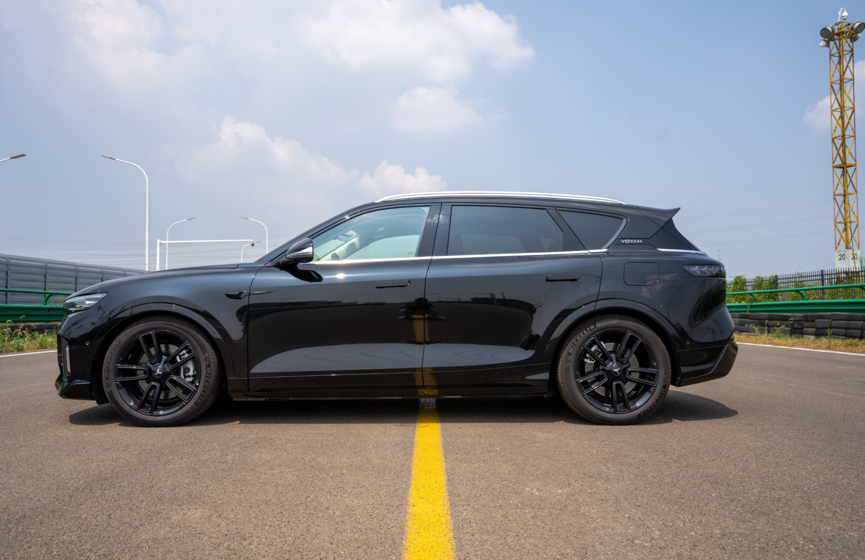 都是大五座SUV，新问界M7与新岚图FREE，谁更值得选？